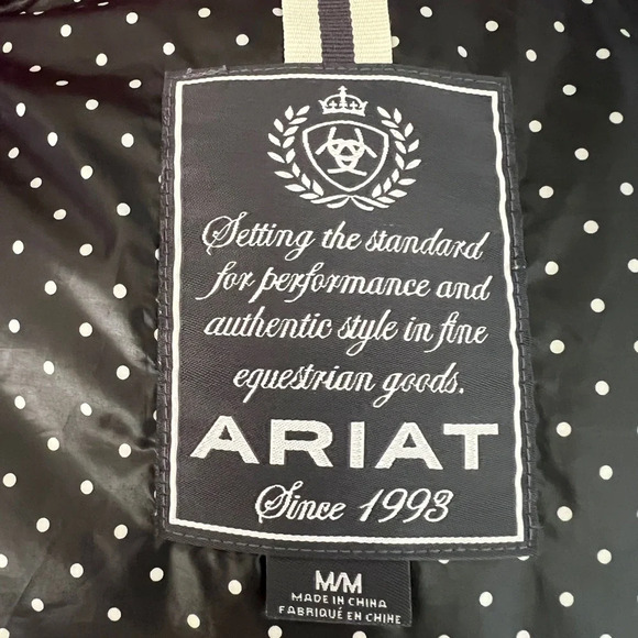 Ariat Women’s Quilted Puffer Vest Wine Deep Pink - Picture 5 of 8